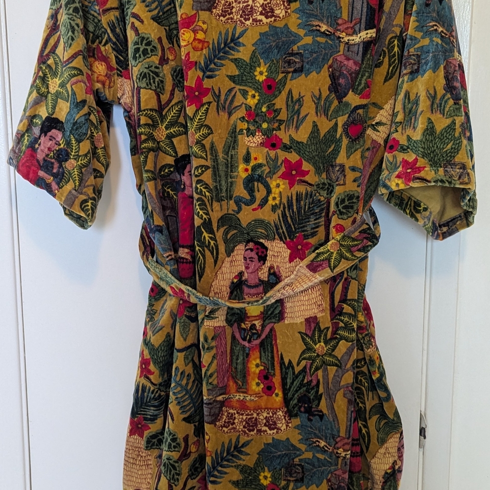 Craftluxe Velvet Bathrobe Kimono Frida Kahlo Design w 2 Pockets